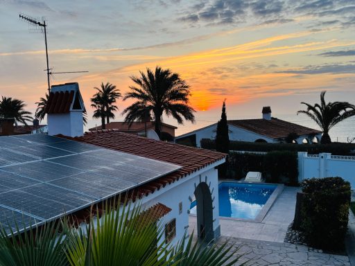 Haus und Pool